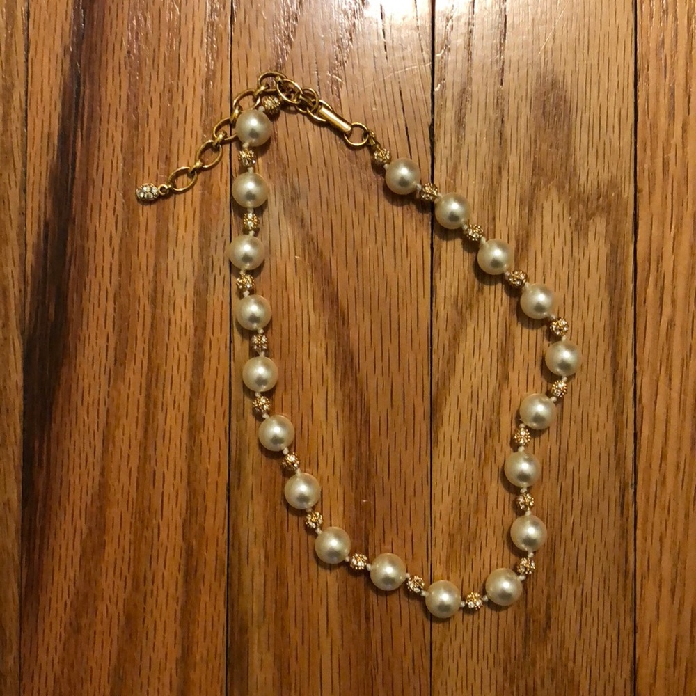 🎉closet clear out! NWOT pearl necklace